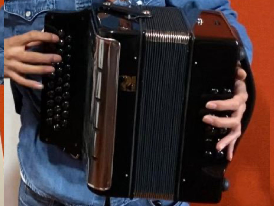acordeon-paguer-negro-3